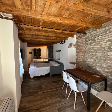 Borgovivo Il Tuo Loft In Centro Citta