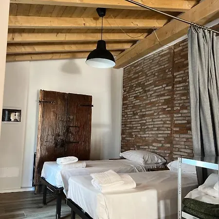 Apartment Borgovivo Il Tuo Loft In Centro Citta Bergamo